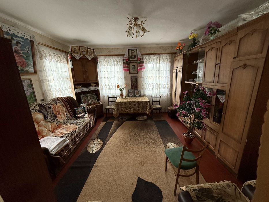 Продається будинок неподалік Києва