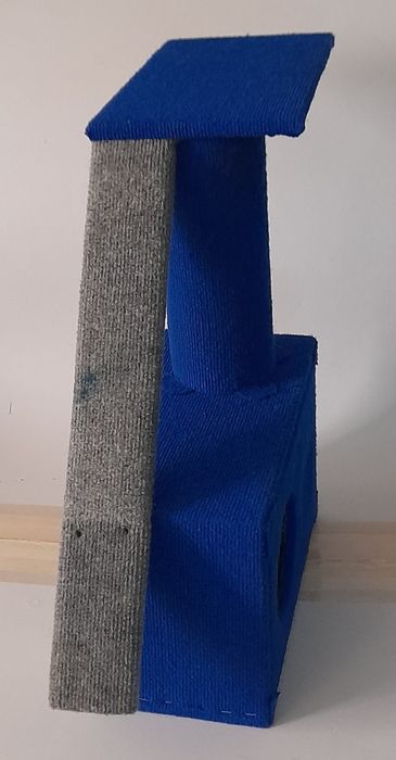 Домик для кошки, лежанка.