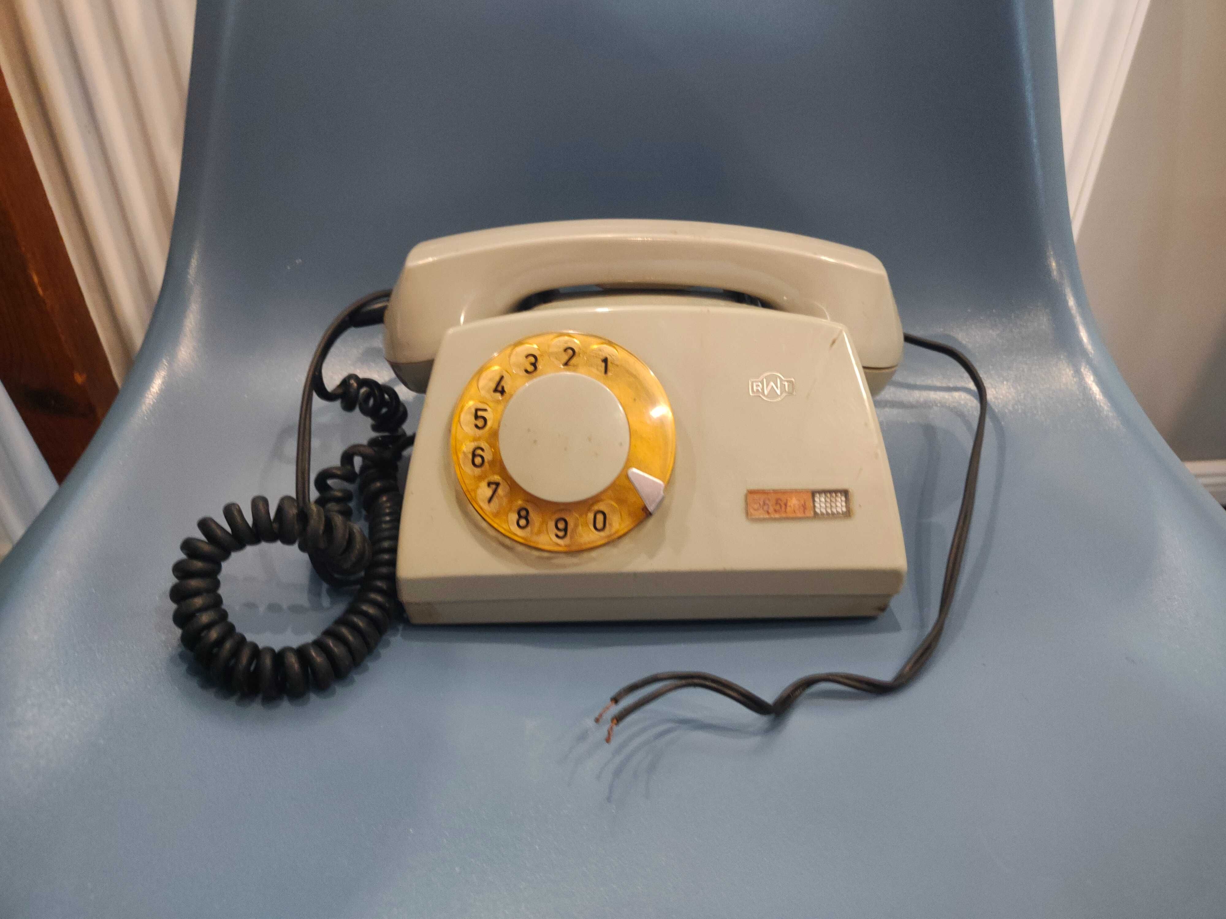 Stary telefon RWT z PRL