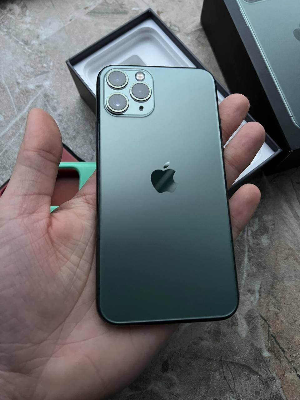 Iphone 11 pro 64 зелений