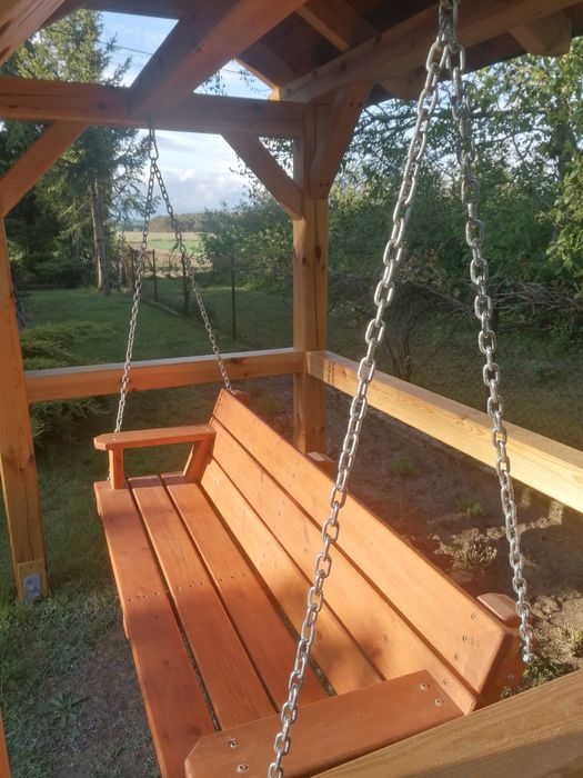 Huśtawki, bujaki, meble ogrodowe, architektura ogrodowa