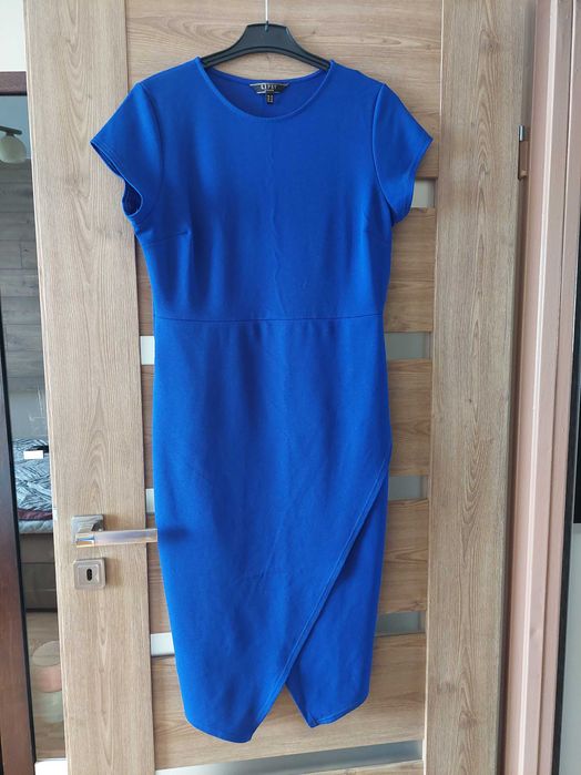 Sukienka damska  marki LIPSY LONDON rozmiar 42