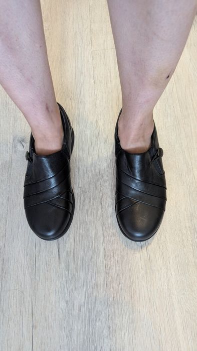 Шкіряні макасіни Clark Structure 39