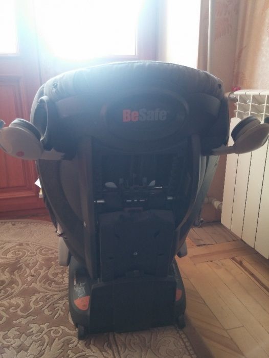 Автокресло безопасное BeSafe Izi Comfort X3 ISOfix (9-18 кг)