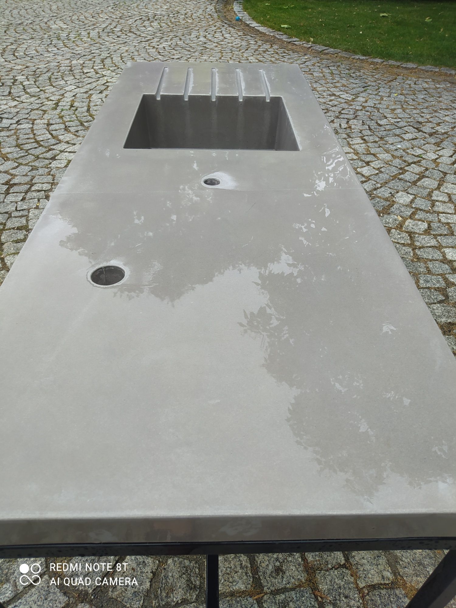 Umywalka betonowa, beton architektoniczny