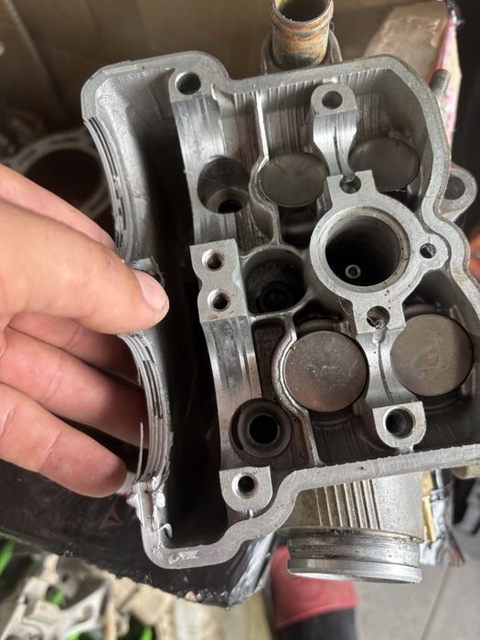 Czesci kawasaki kxf 250 cross glowica kartery