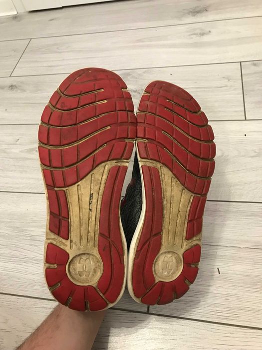 Buty Under Armour rozm. 44