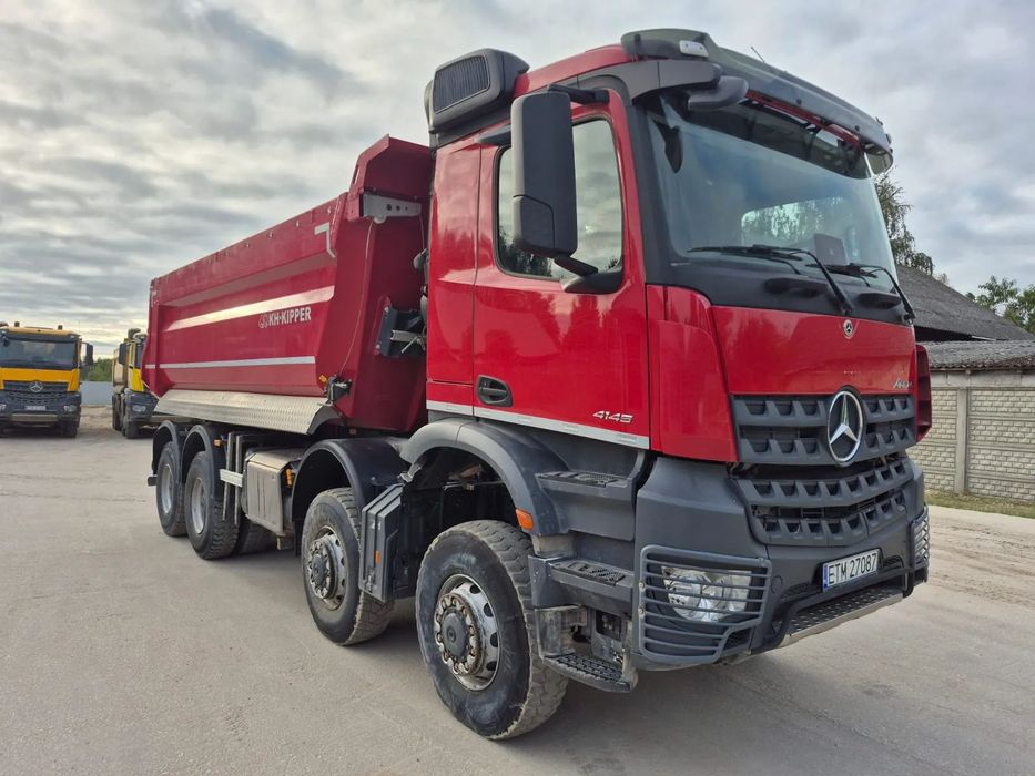 Mercedes-Benz Arocs  8X8 2023