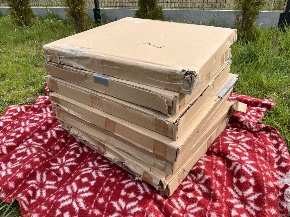 Oprawa podtynkowa rastrowa biala 4x14W. 7 sztuk