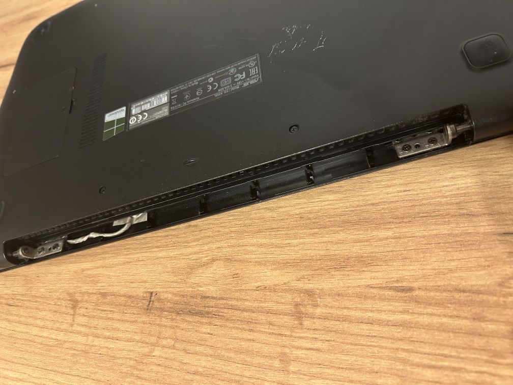 Laptop Asus X555LJ i3-4005U, 6GB RAM, 1TB HDD