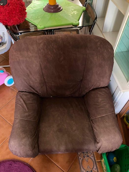 Sofá com chaise long