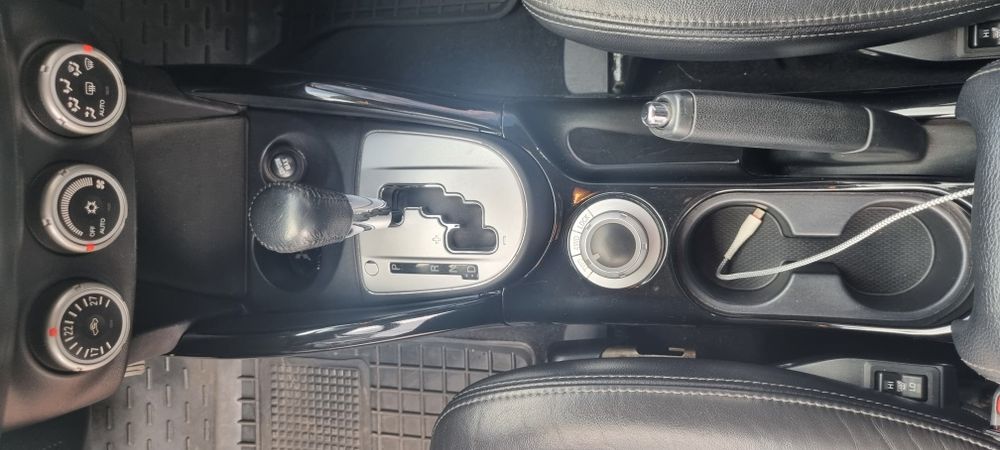 Продам Mitsubishi Outlander XL