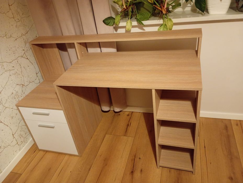 Nowe biurko Paco 5  w niskiej cenie