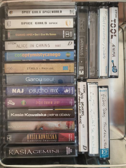 Kasety z lat 90tych. Spice girls, 2TM2,3, Garou,