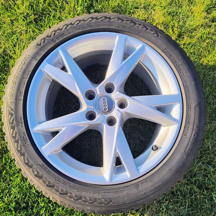 Felgi aluminiowe oryginalne Audi  z oponami zimowymi