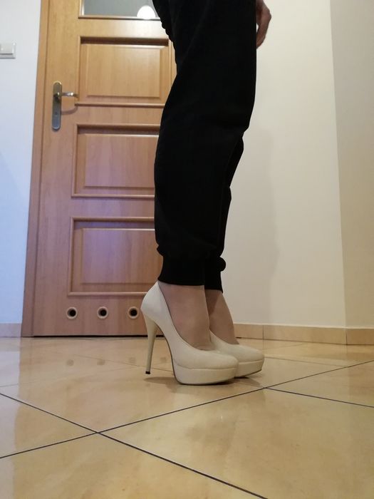 Beżowe cieliste szpilki Deezee Ideal 37