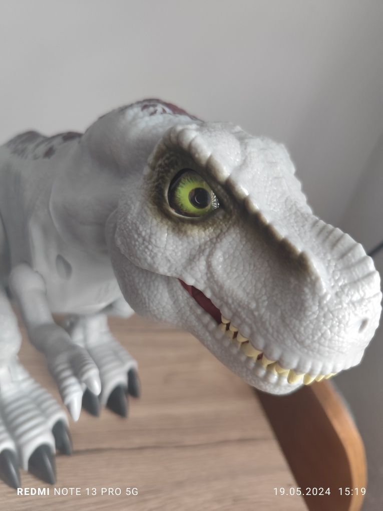 Dinozaur T-Rex interaktywny ideal