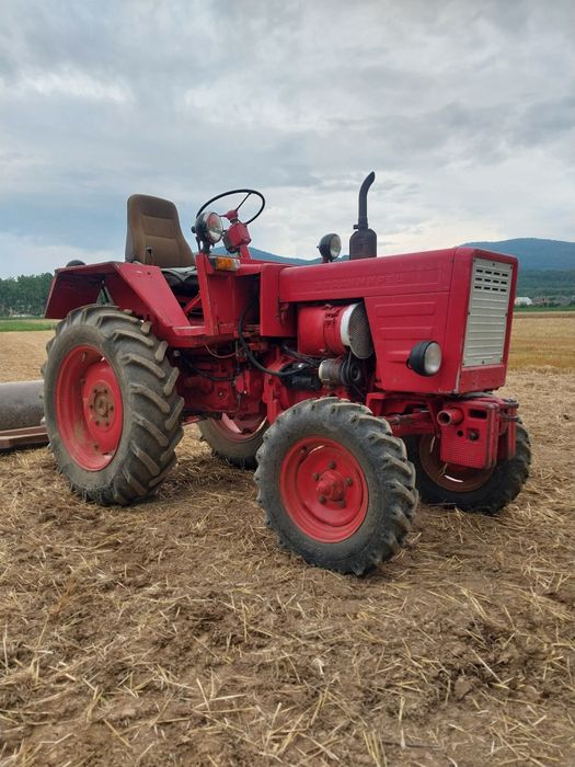 Продам трактор т25