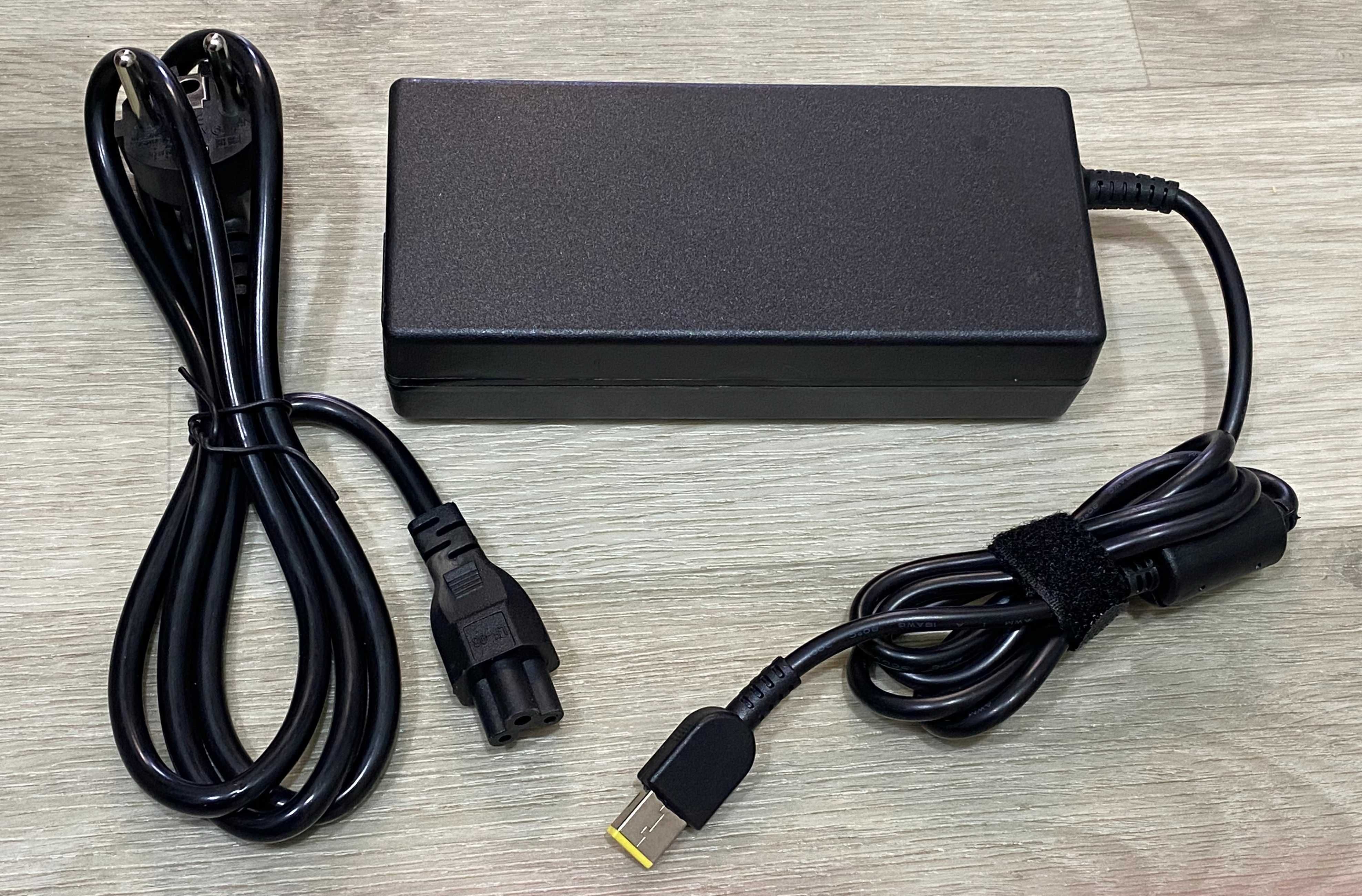 Блок питания для ноутбука Lenovo 20V 6.75A 135W Usb+pin