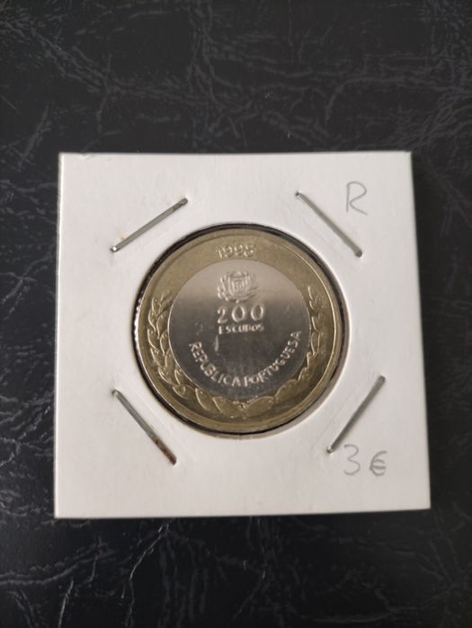 Moedas comemorativas escudo 200$