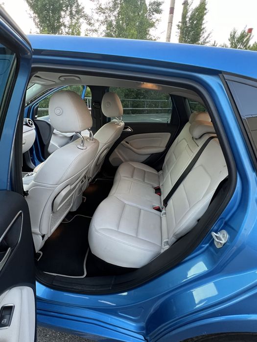 Mercedes B250 electric drive