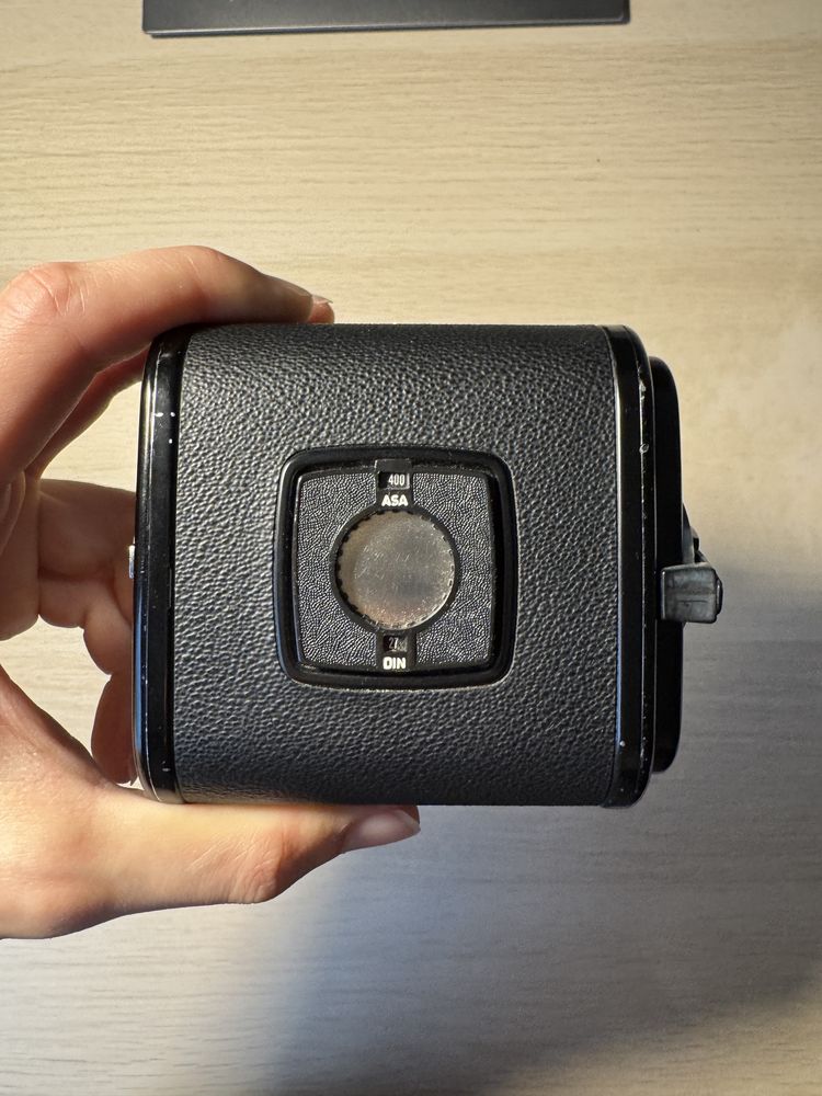 Hasselblad 500 C/M + Planar 80/2.8 CF Acute Matte + extension tube 16