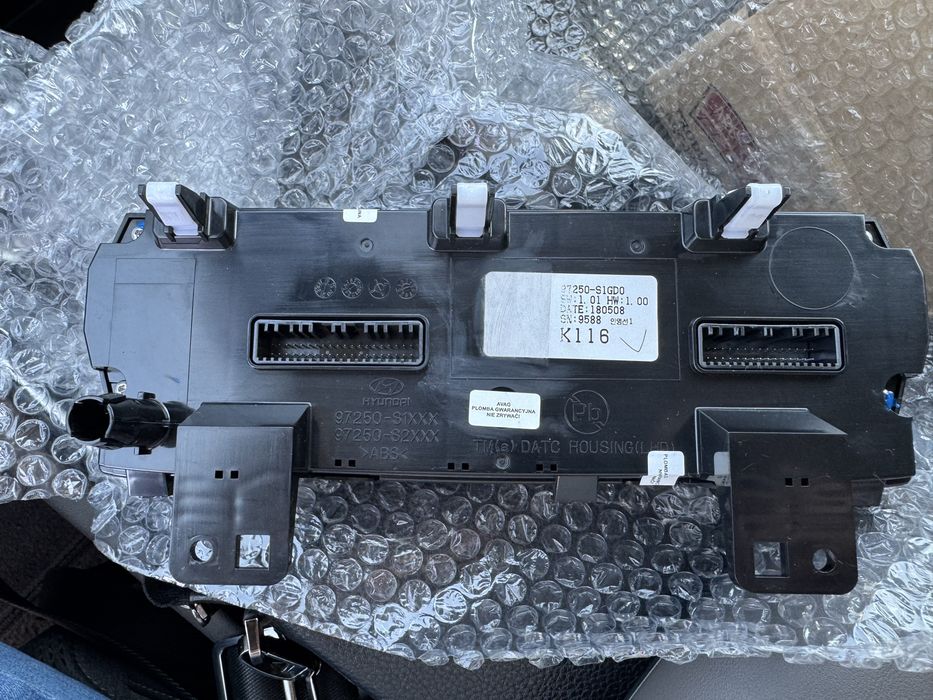 Hyundai Santa Fe 18-19г Панель управління клімат-контролем 97250-S1GD0