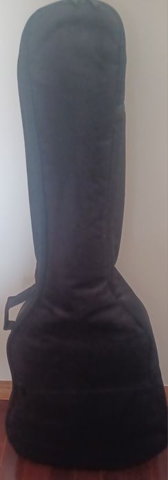 Guitarra clássica C430 nova