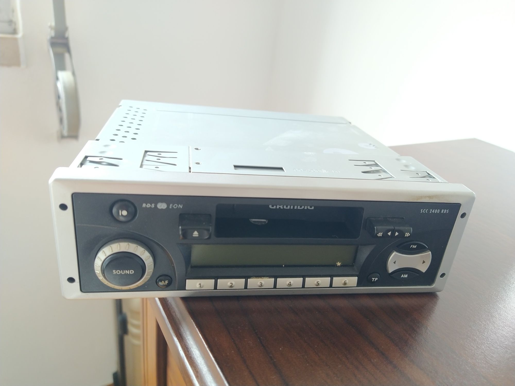 Rádio de carro (básico)