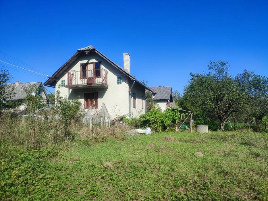 Продається дача з земельною ділянкою