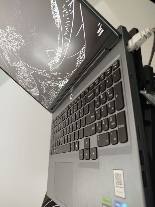 Lenovo Legion 5 16" i7-14650HX / RTX 4070 /240Hz/16GB/512GB SSD/win 11