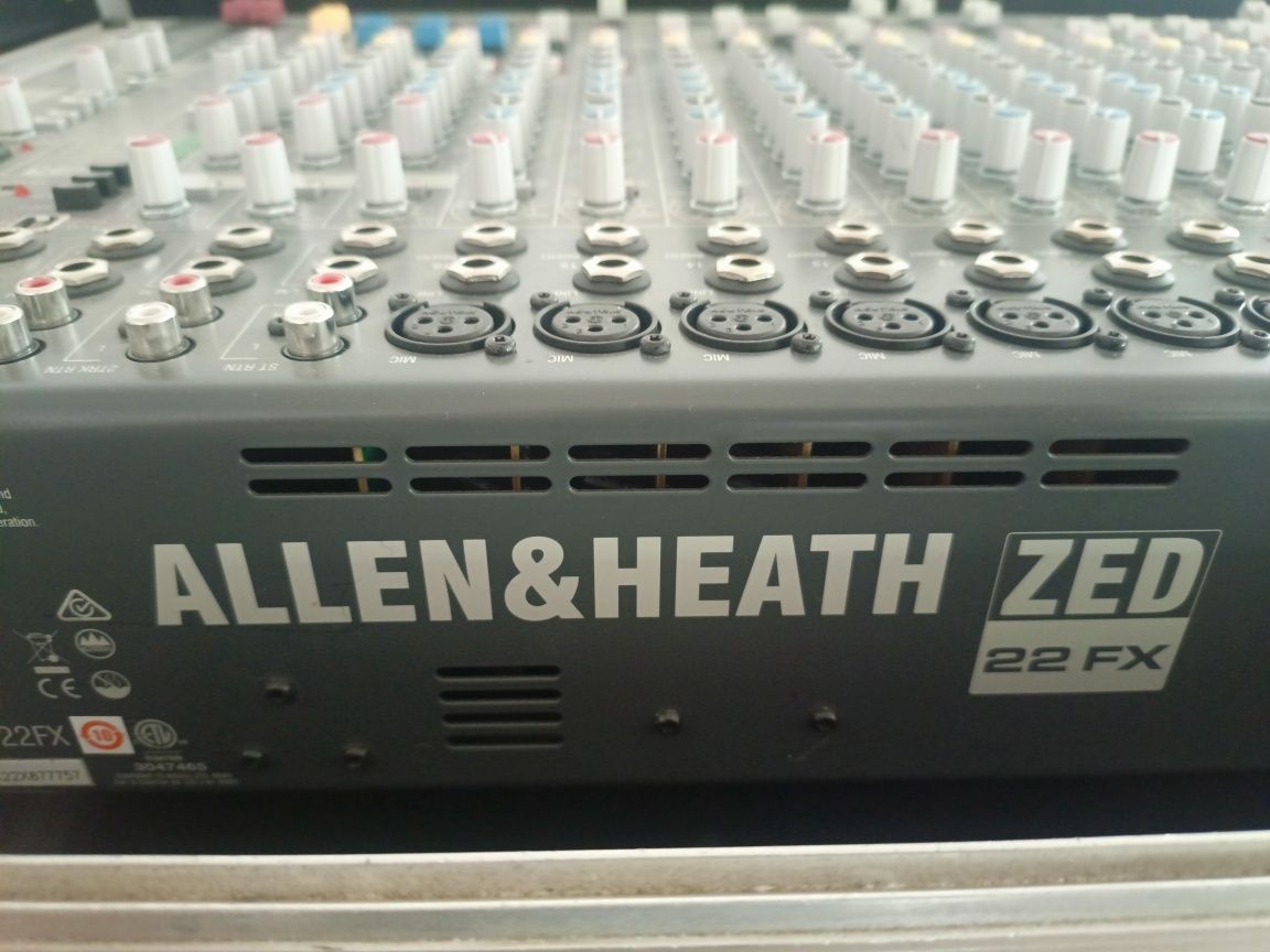 Mikser analogowy Allen&Heath ZED 22FX