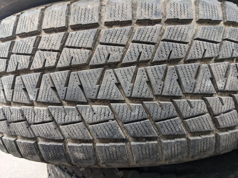275/65R17 Bridgestone Blizzak 2 шт