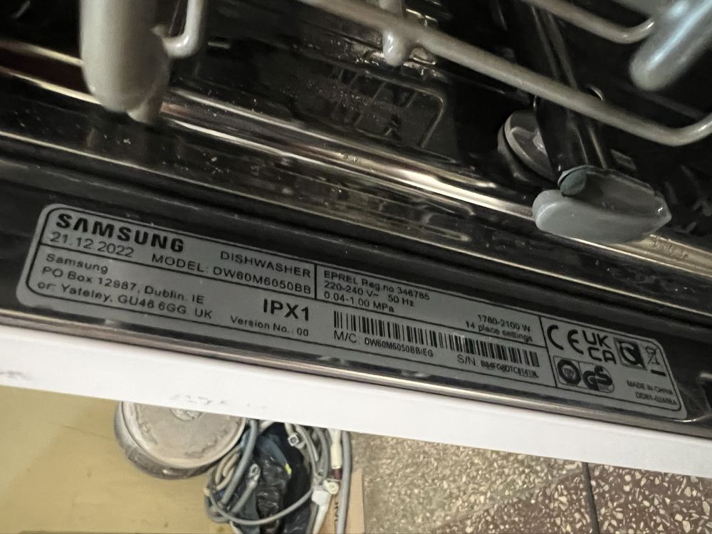 Посудомийна машина Samsung DW60M6050BB з Німеччини