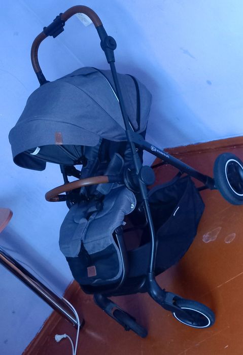 Продам дитячу коляску