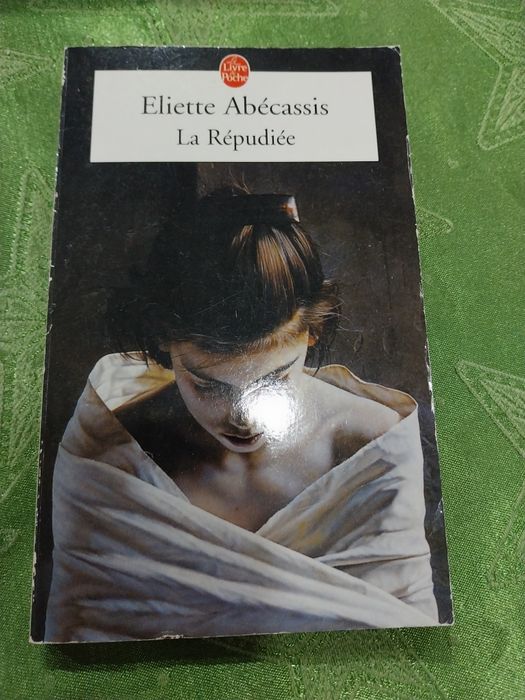 La Répudiée. Portes incluídos