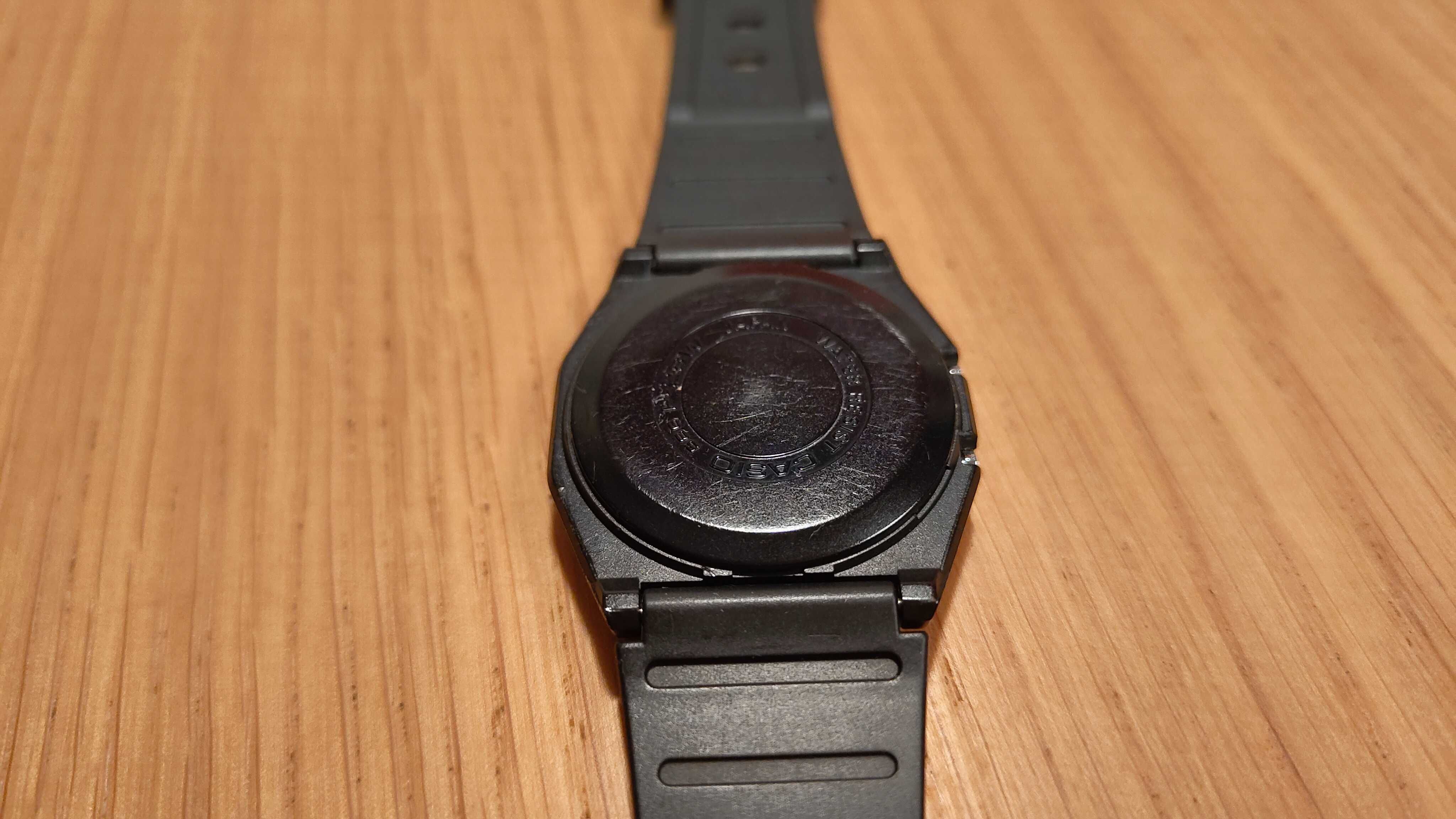 Zegarek Casio F-28W oryginał Made in Japan lata 90