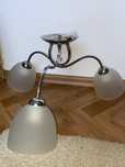 Srebrna lampa z kryształkiem