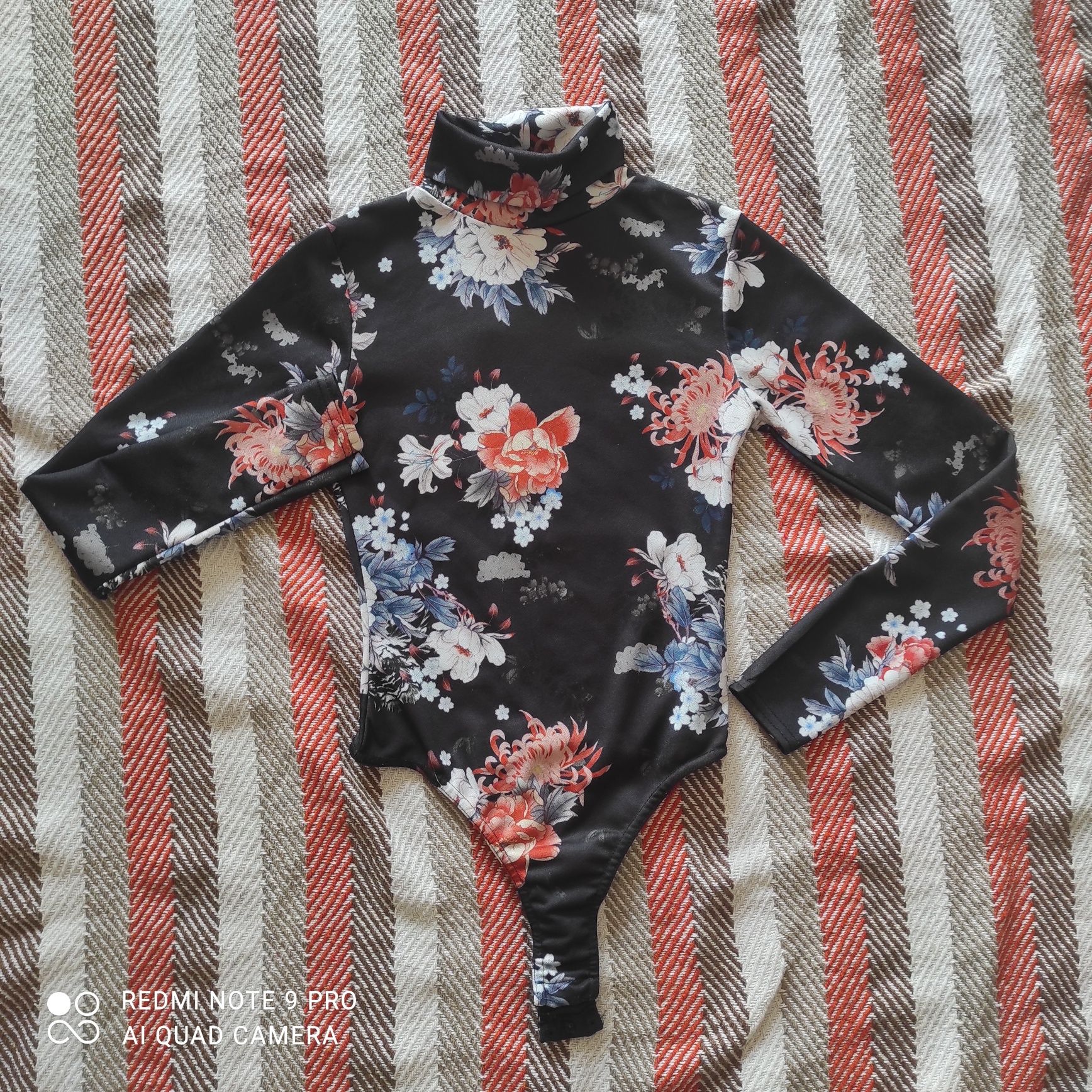 Body w kwiaty floral XS missquided