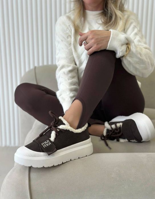 Повністю натуральні зимові кросівки