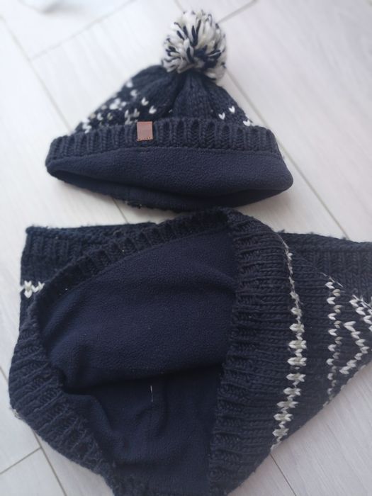 Zimowa czapka z kominem Carry męska z polarem