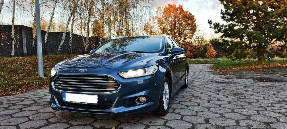 Idealny stan  Ford mondeo Mk5 2.0 Titanium bogate wyposażenie