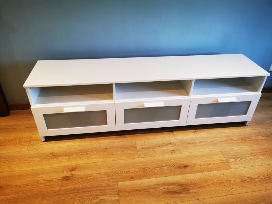 Móvel TV Ikea Brimnes