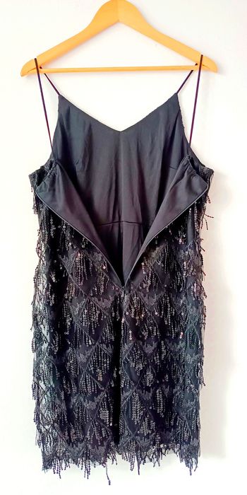 NOWA piękna impezowa sukienka r. M/L - czarna, cekiny,frędzle - mini