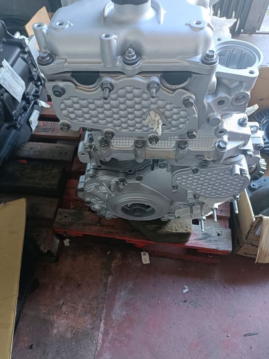 Motor Isuzu 4jj1