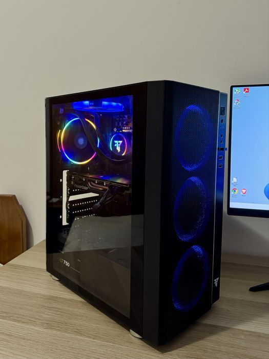 PC i5 14600K, 5700XT, 32GB RAM