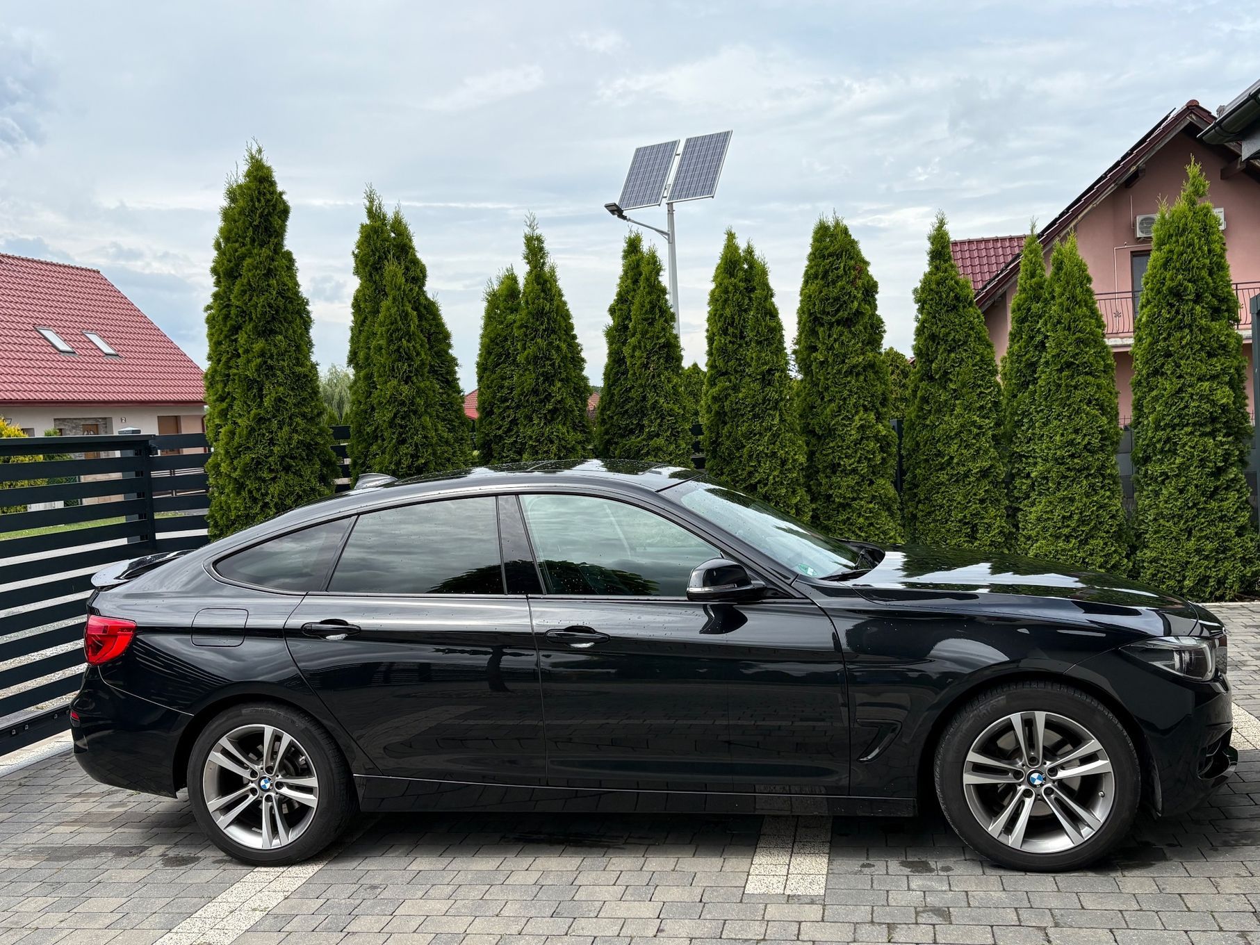 BMW 3GT 330i 2.0 252KM/Panorama/Skóra/tylko 138 tys km z Niemiec/ do poprawki!