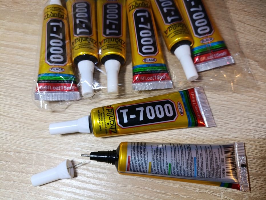 Універсальний клей-герметик T-7000 чорний 15Мг.