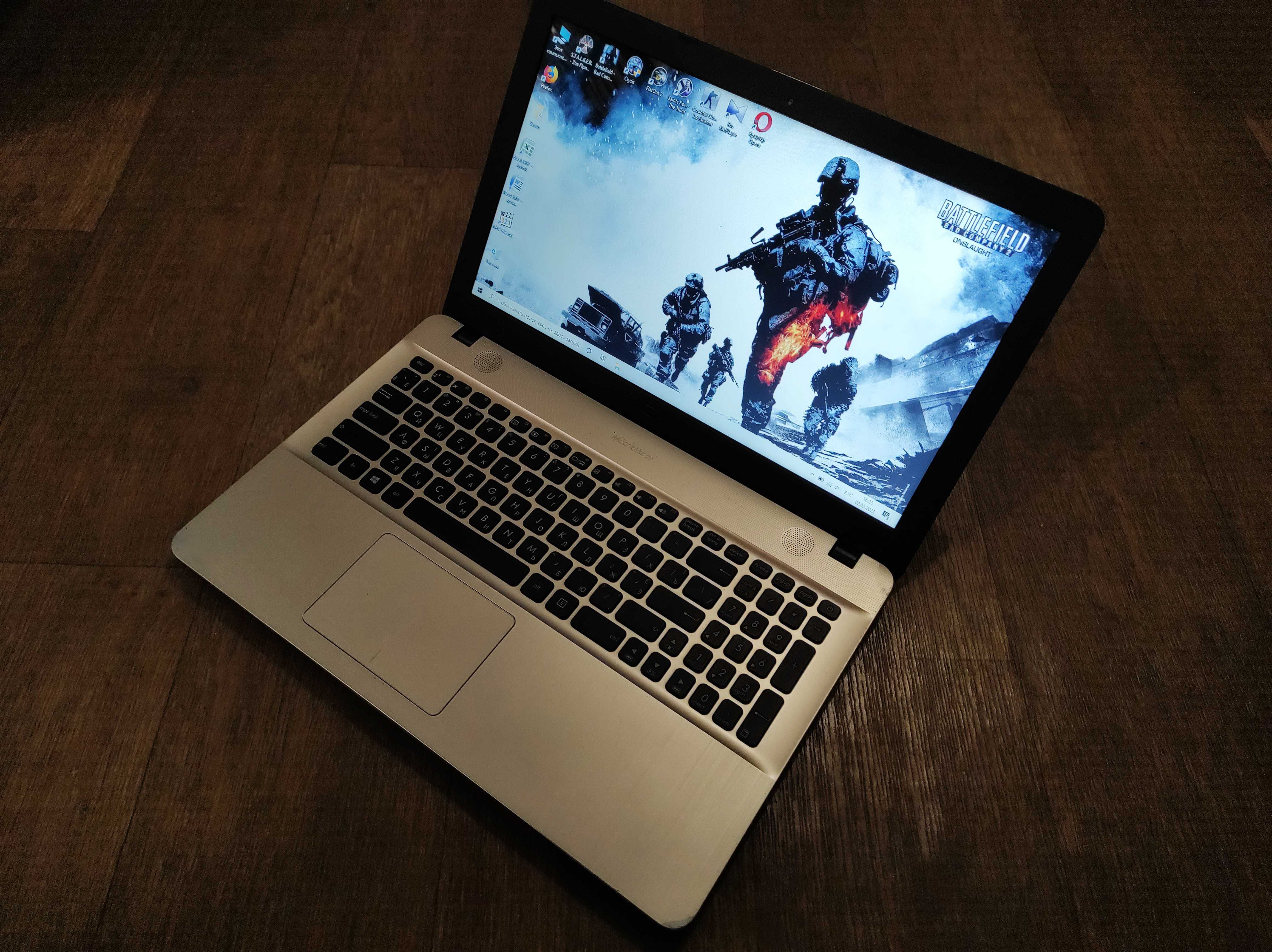 Cовременный ультрабук Asus VivoBook Max тонкий и легкий