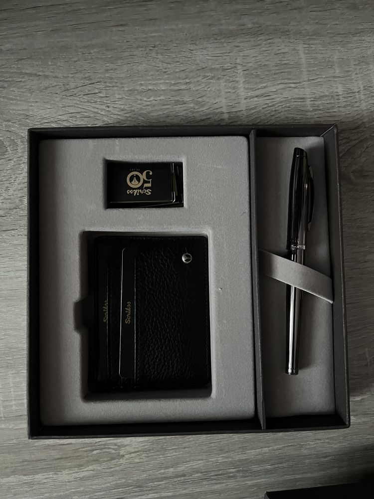 Zestaw elegancki Scrikss pióro wieczne i etui na karty